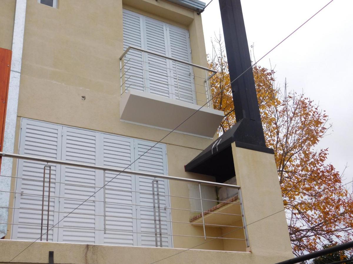 Juana I Apartment *